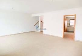 New 3 bedroom villa in Cond. Closed - Orange Golf Village Development - Alcantarilha