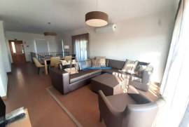 Townhouse T3 available for annual rental - Mexilhoeira Grande