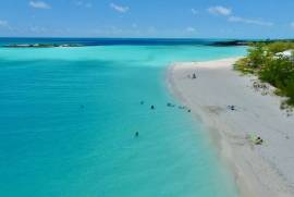 Excellent Plot of land for sale in Little Exuma in Bahama Island