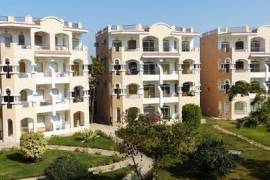 Stunning 2 Bed Apartment For Sale in Luxor Resort Complex Luxor