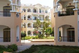 Stunning 2 Bed Apartment For Sale in Luxor Resort Complex Luxor