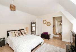 4 bedroom, Detached house for sale