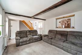 4 bedroom, Detached house for sale