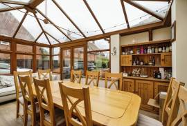 4 bedroom, Detached house for sale