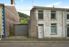 3 bedroom, End of terrace house for sale