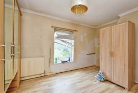 2 bedroom, Terraced House for sale