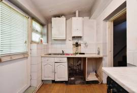 2 bedroom, Terraced House for sale