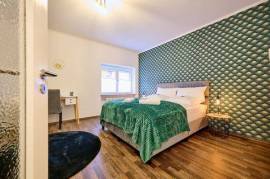 apanoxa homes: central I station I Golden Sunset