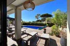 Luxury 7 Bed Villa For Sale in Vila Sol Golf Resort Portugal