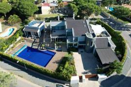 Luxury 7 Bed Villa For Sale in Vila Sol Golf Resort Portugal