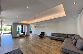 Luxury 7 Bed Villa For Sale in Vila Sol Golf Resort Portugal