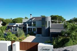 Luxury 7 Bed Villa For Sale in Vila Sol Golf Resort Portugal