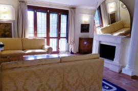 Stunning 4 bed Villa For Sale in National park of Veio Rome Lazio Italy