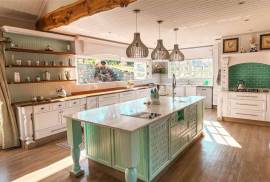Stunning Farmhouse & Separate Cottages For Sale in Kokstad KwaZulu-Natal South Africa