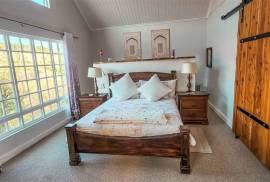 Stunning Farmhouse & Separate Cottages For Sale in Kokstad KwaZulu-Natal South Africa
