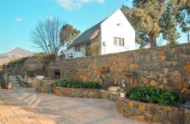 Stunning Farmhouse & Separate Cottages For Sale in Kokstad KwaZulu-Natal South Africa