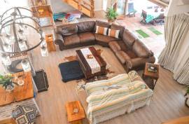 Stunning Farmhouse & Separate Cottages For Sale in Kokstad KwaZulu-Natal South Africa