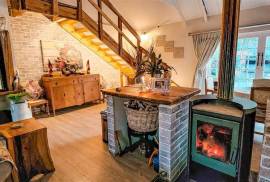 Stunning Farmhouse & Separate Cottages For Sale in Kokstad KwaZulu-Natal South Africa