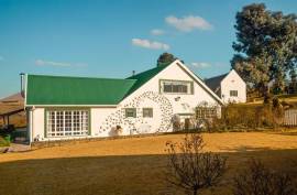 Stunning Farmhouse & Separate Cottages For Sale in Kokstad KwaZulu-Natal South Africa