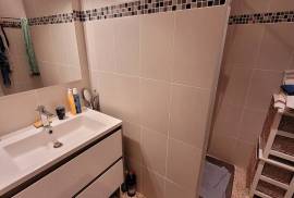 Manor House With Flexible Accommodation with Huge Garage