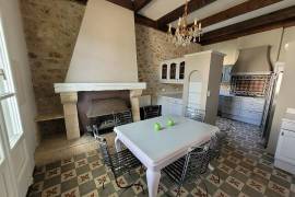 Beautiful Town House, Garage, Small Garden And Terraces Beautiful Town House, Garage, Small Garden And Terraces