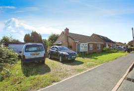 3 bedroom, Detached bungalow for sale