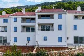 CRES ISLAND, CRES CENTRUM - Appartement 3 slaapkamers + slaapkamer + 2 parkeerplaatsen + UITZICHT OP ZEE
