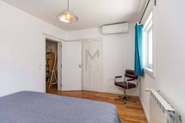 Penthouse 3+1 beds apartment with balcony and garage