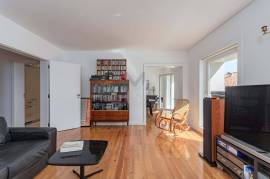 Penthouse 3+1 beds apartment with balcony and garage