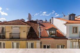 Penthouse 3+1 beds apartment with balcony and garage