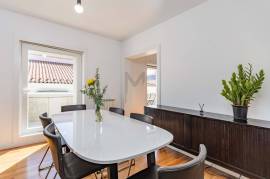 Penthouse 3+1 beds apartment with balcony and garage