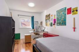 Penthouse 3+1 beds apartment with balcony and garage