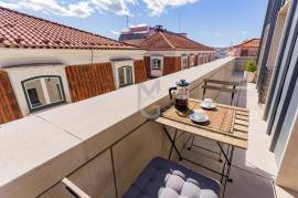 Penthouse 3+1 beds apartment with balcony and garage