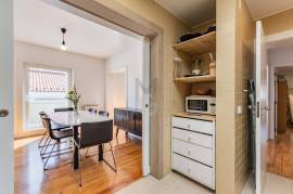 Penthouse 3+1 beds apartment with balcony and garage