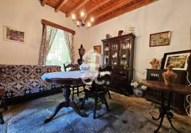 House with 3+2 Bedrooms - Matriz - Ribeira Grande