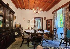 House with 3+2 Bedrooms - Matriz - Ribeira Grande
