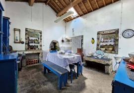 House with 3+2 Bedrooms - Matriz - Ribeira Grande