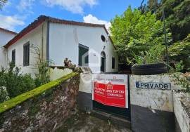 House with 3+2 Bedrooms - Matriz - Ribeira Grande