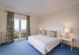 Elegant 3-Bedroom Duplex Apartment  with Ocean Views in Palheiro Village, Funchal