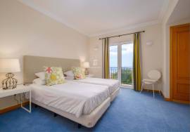 Elegant 3-Bedroom Duplex Apartment  with Ocean Views in Palheiro Village, Funchal