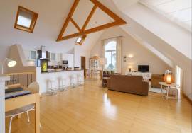 Elegant 3-Bedroom Duplex Apartment  with Ocean Views in Palheiro Village, Funchal