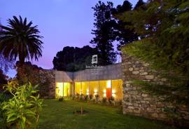 Elegant 3-Bedroom Duplex Apartment  with Ocean Views in Palheiro Village, Funchal