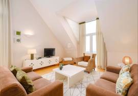 Elegant 3-Bedroom Duplex Apartment  with Ocean Views in Palheiro Village, Funchal