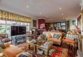 Panoramic Ocean and Funchal views from premium villa in Neves