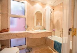Panoramic Ocean and Funchal views from premium villa in Neves