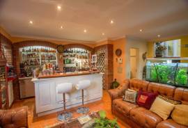 Panoramic Ocean and Funchal views from premium villa in Neves