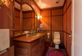 Panoramic Ocean and Funchal views from premium villa in Neves
