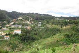 Large plot near the Casa Velha hotel for development
