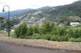 Large plot near the Casa Velha hotel for development