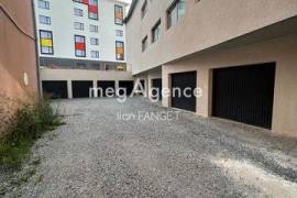 À VENDRE – Garages sécurisés - Centre deux - Saint Etienne